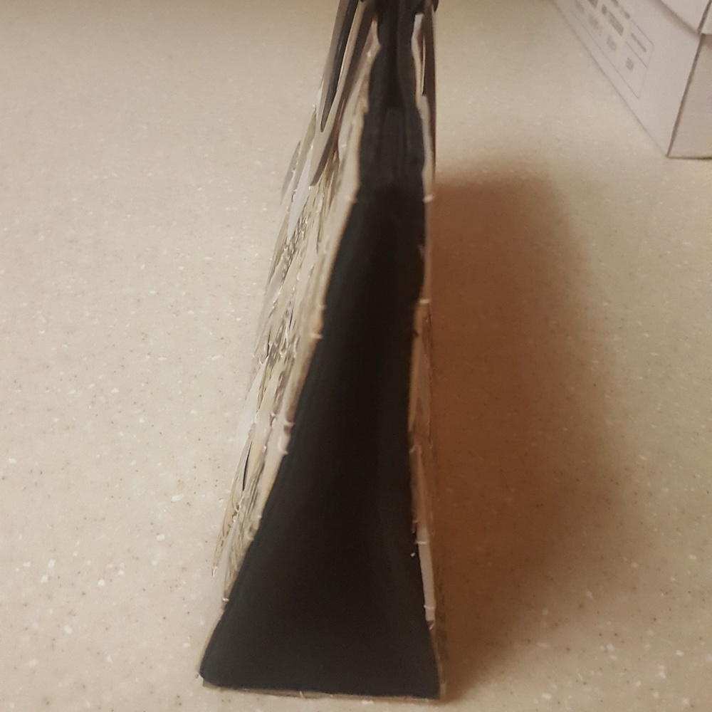 Purse - Picture 3 of 4